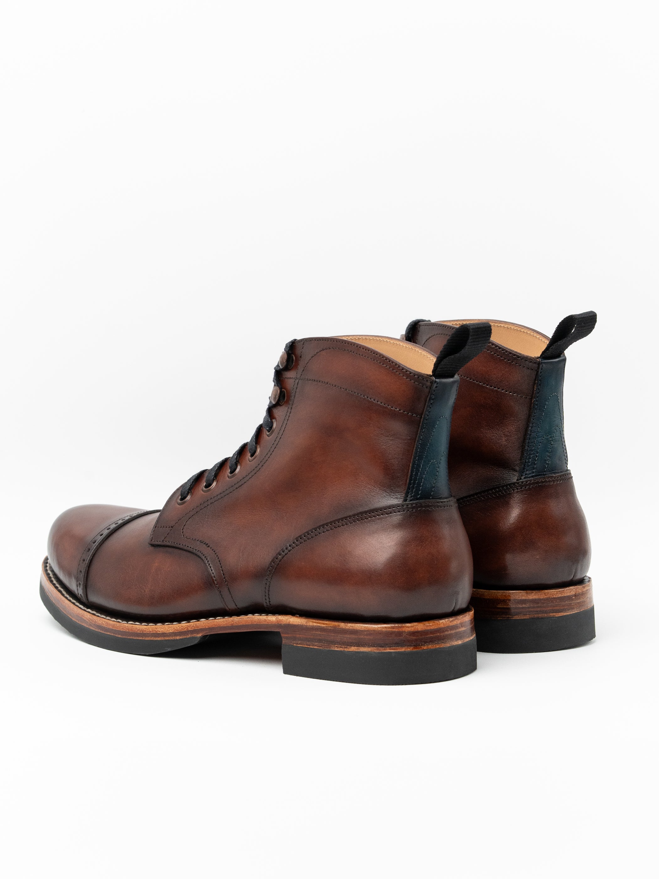 Field Boot Nut Brown