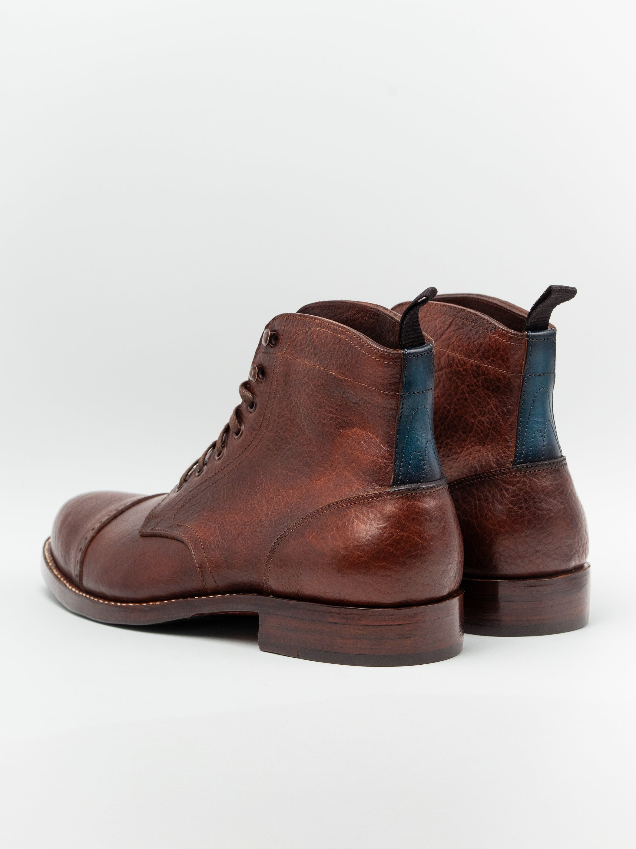 Field Boot Nut Brown Bison