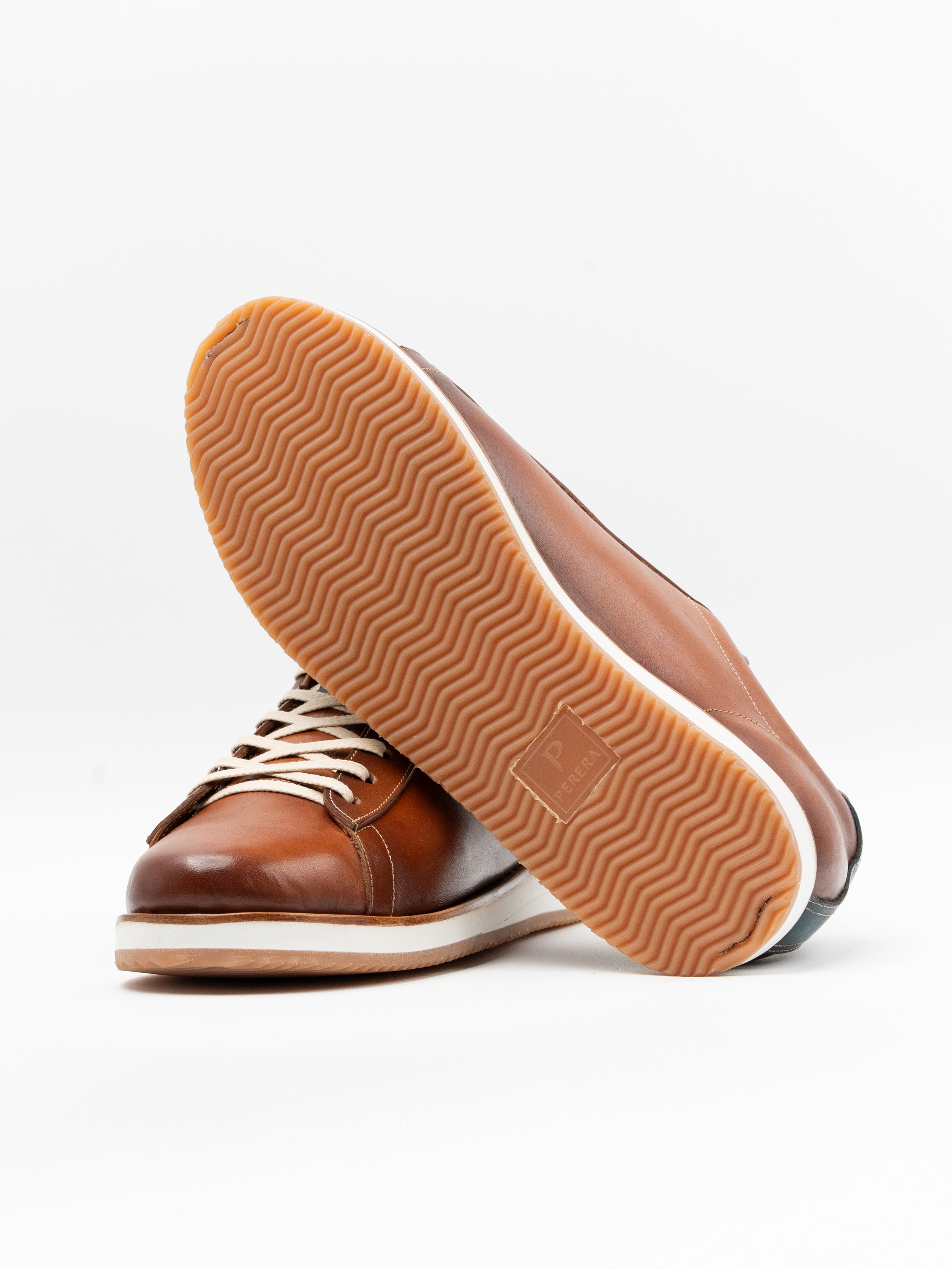 Verso Sneaker Whisky