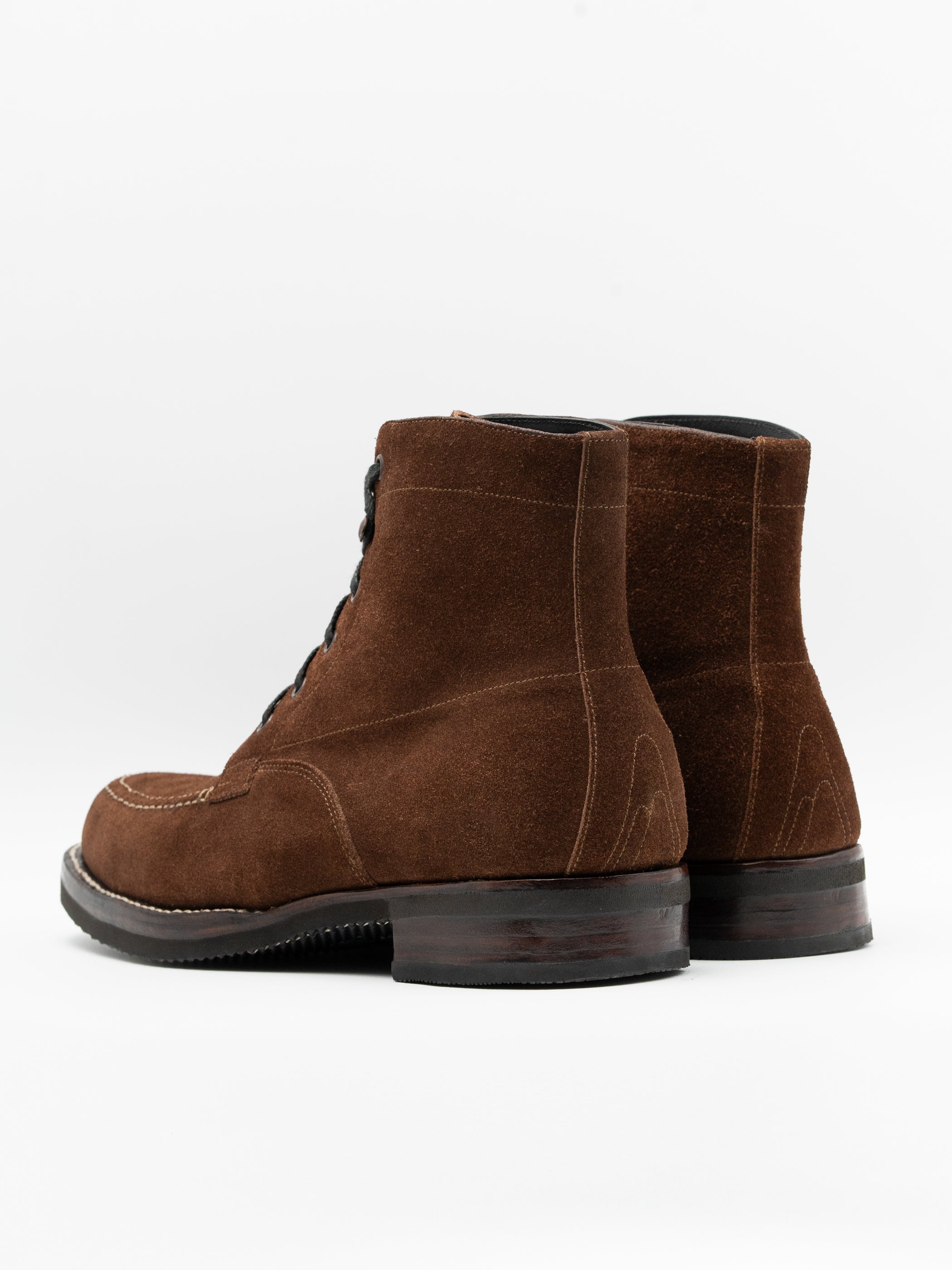 Split-Toe Boot Walnut Suede