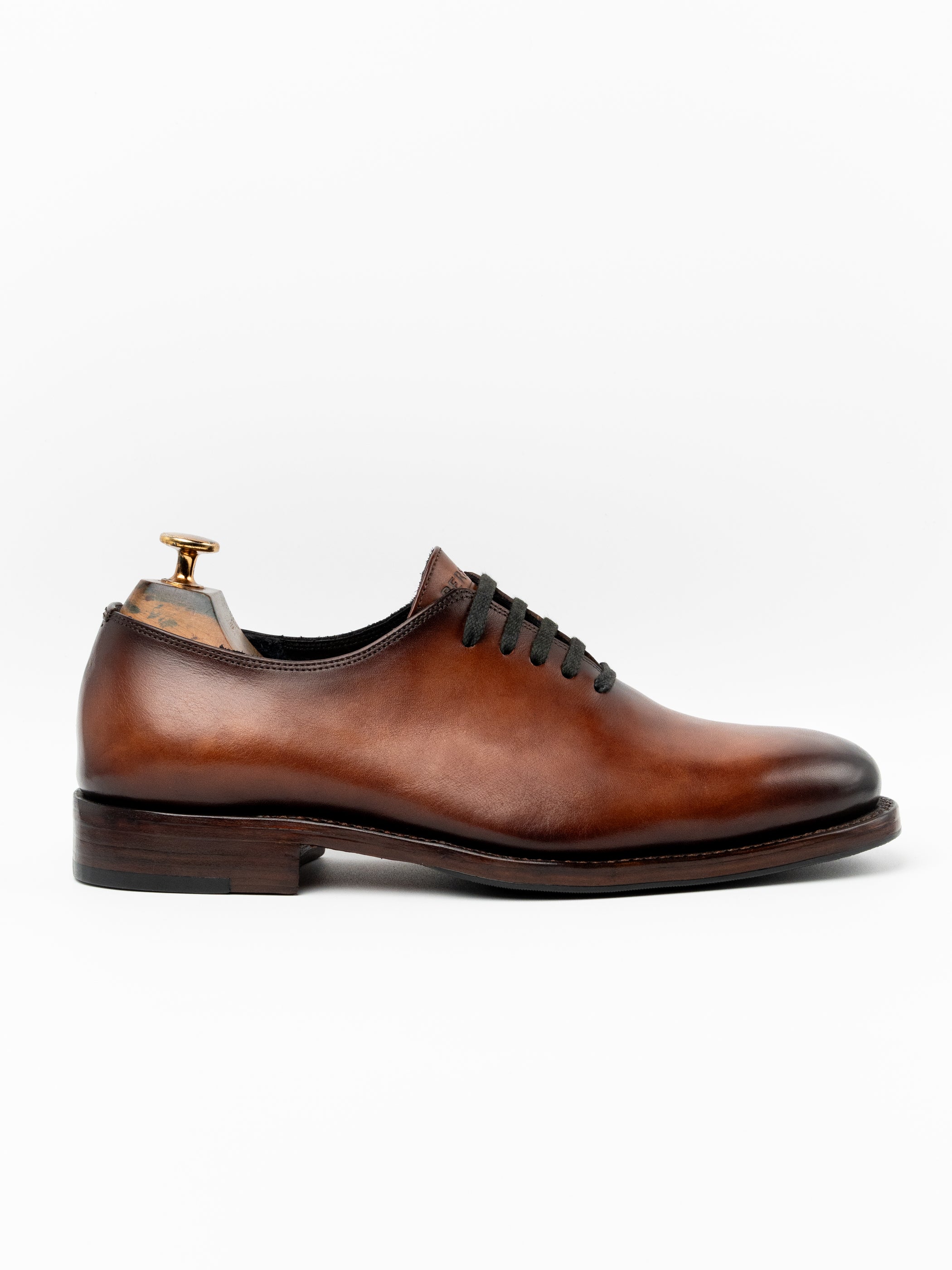 Wholecut Nut Brown