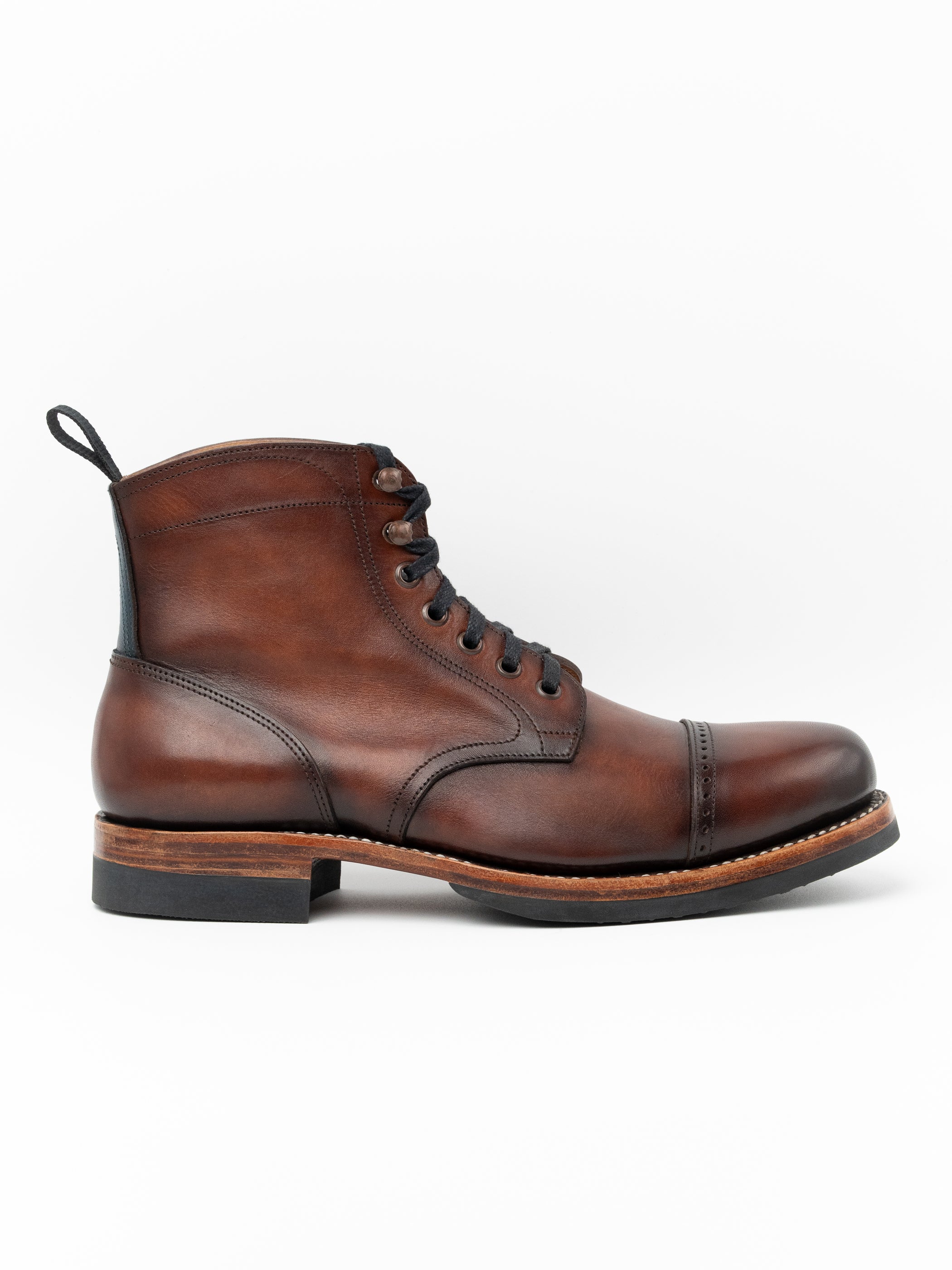 Field Boot Nut Brown