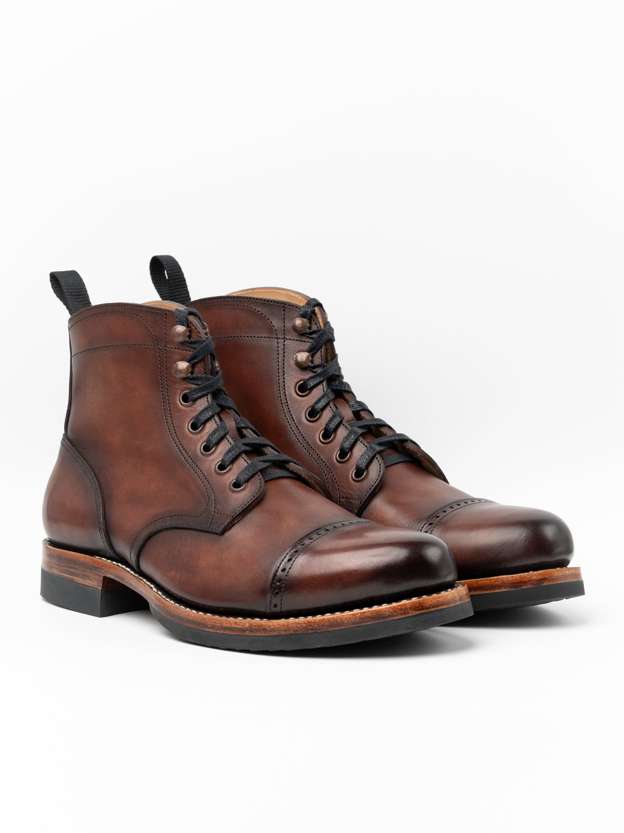 Field Boot Nut Brown