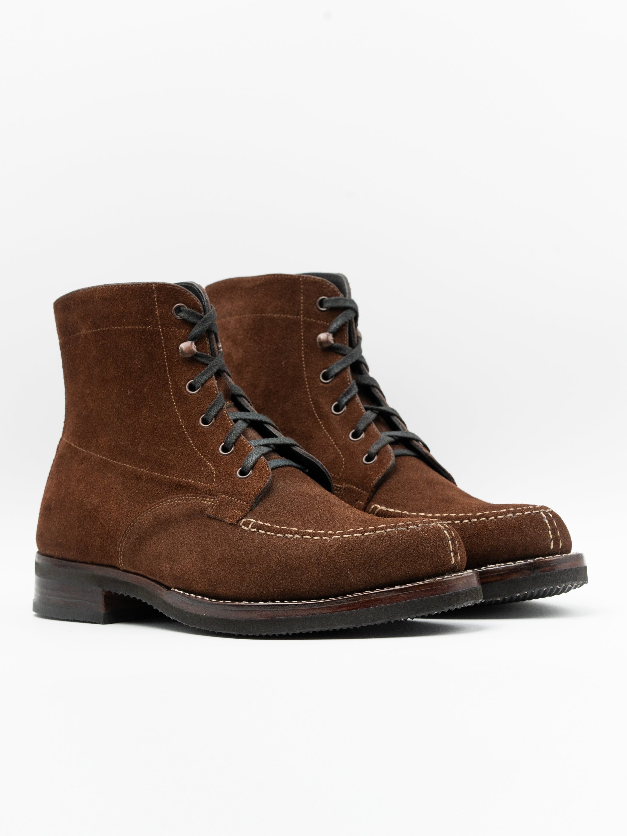 Split-Toe Boot Walnut Suede